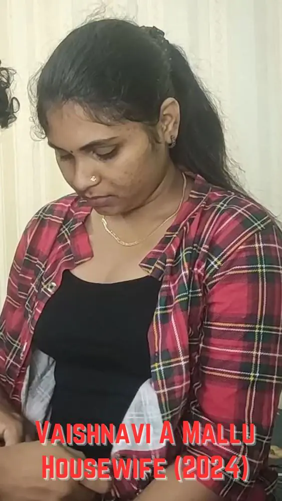 Vaishnavi A Mallu Housewife (2024)